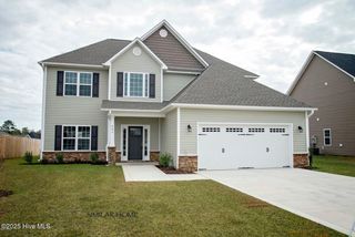 931 Farmyard Garden Drive, Jacksonville, NC 28546