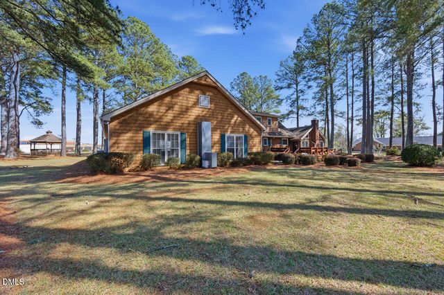 1210 E Cumberland Street, Dunn, NC 28334