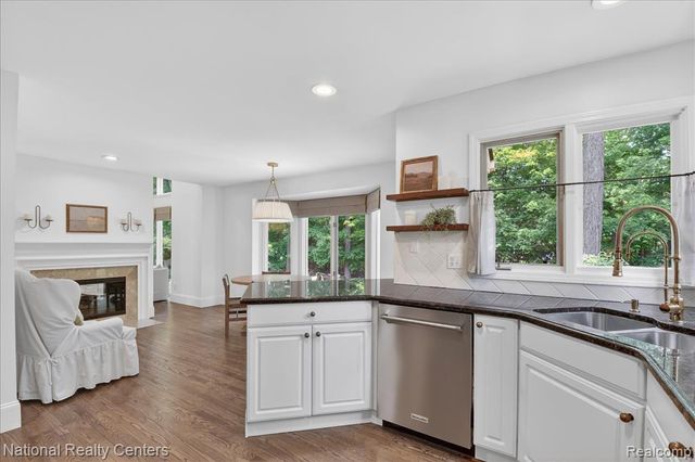54366 Royal Troon Drive, South Lyon, MI 48178
