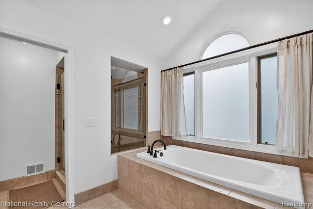 54366 Royal Troon Drive, South Lyon, MI 48178