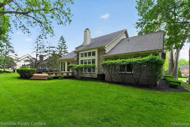 54366 Royal Troon Drive, South Lyon, MI 48178