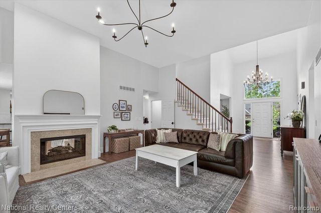54366 Royal Troon Drive, South Lyon, MI 48178