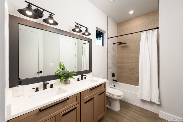 725 Heavenly Sky, San Antonio, TX 78260