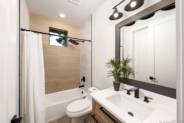 725 Heavenly Sky, San Antonio, TX 78260