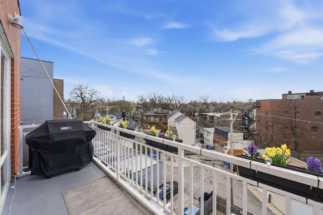 2762 N Lincoln Avenue 401, Chicago, IL 60614