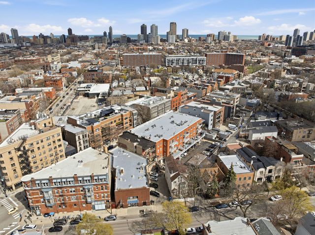 2762 N Lincoln Avenue 401, Chicago, IL 60614