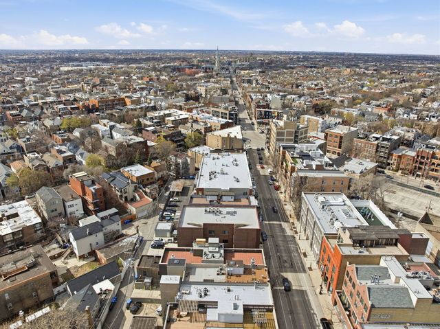 2762 N Lincoln Avenue 401, Chicago, IL 60614