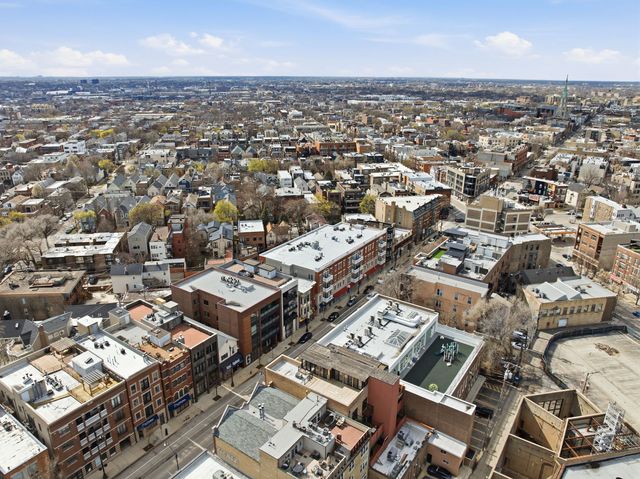 2762 N Lincoln Avenue 401, Chicago, IL 60614
