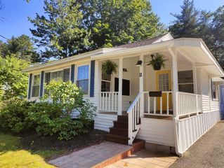 11 Magic Avenue, Rochester, NH 03868