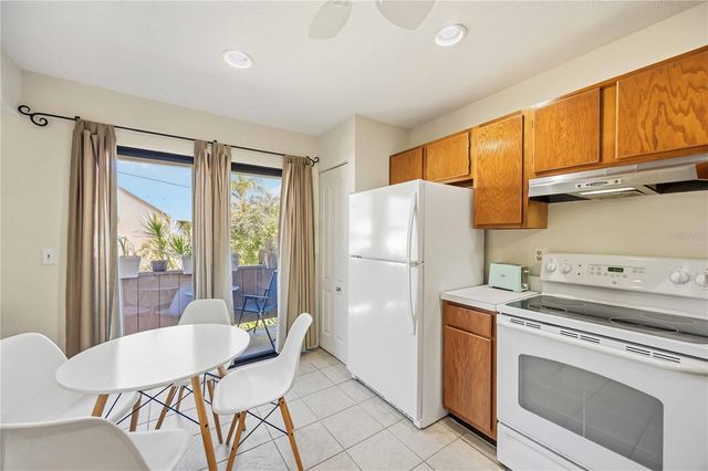 1626 BROOKHOUSE DRIVE 235, Sarasota, FL 34231