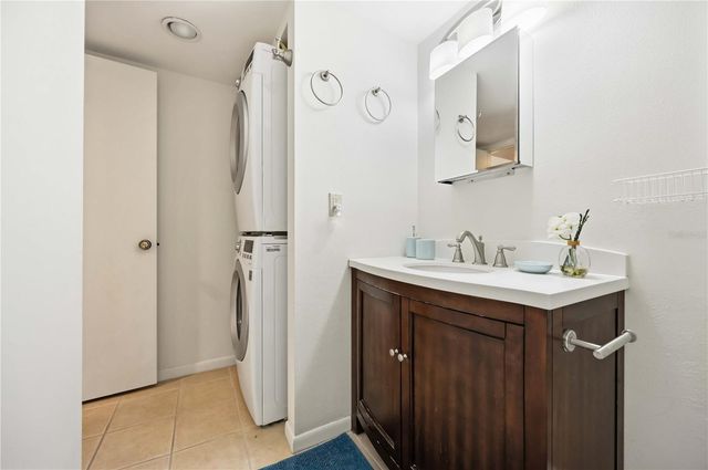 1626 BROOKHOUSE DRIVE 235, Sarasota, FL 34231