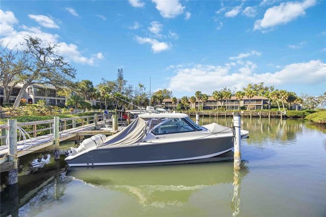 1626 BROOKHOUSE DRIVE 235, Sarasota, FL 34231