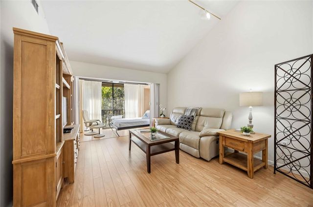 1626 BROOKHOUSE DRIVE 235, Sarasota, FL 34231