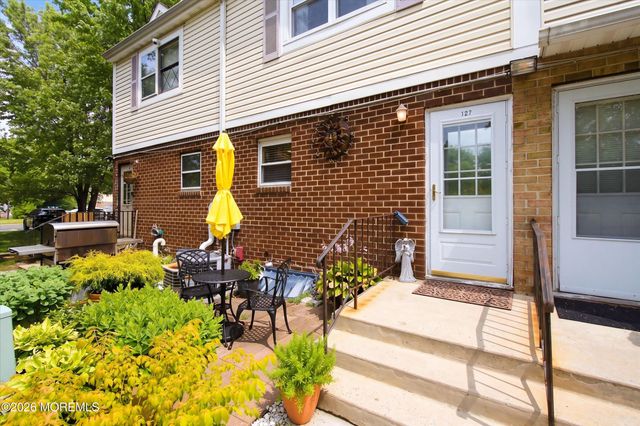 127 Primrose Lane 127, Brick, NJ 08724