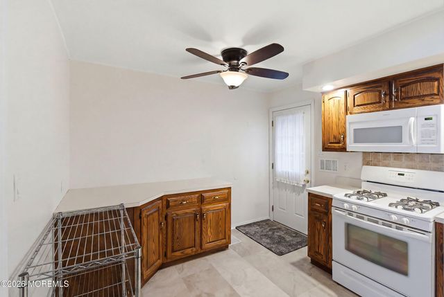 127 Primrose Lane 127, Brick, NJ 08724