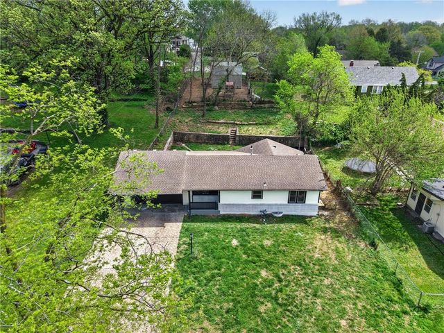 415 N 31st Street, Kansas City, KS 66102