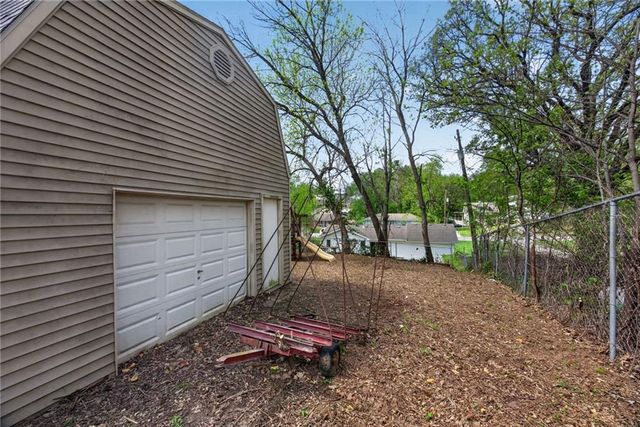 415 N 31st Street, Kansas City, KS 66102