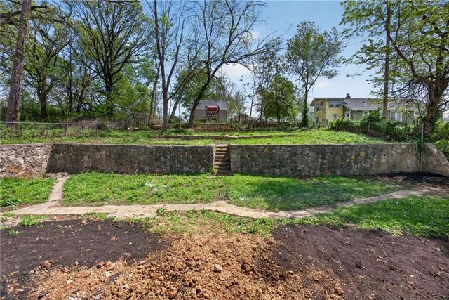 415 N 31st Street, Kansas City, KS 66102