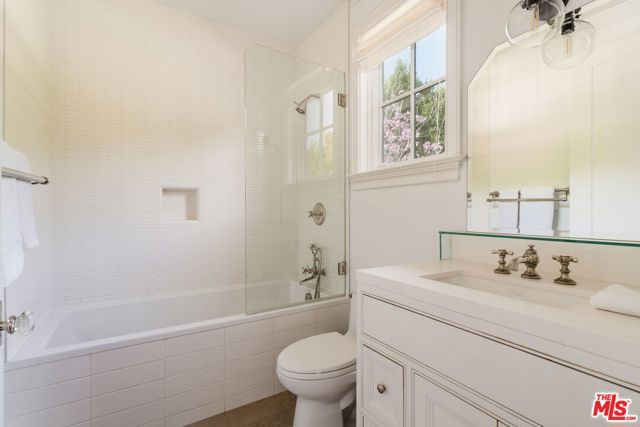 957 Corsica Drive, Pacific Palisades (los Angeles), CA 90272