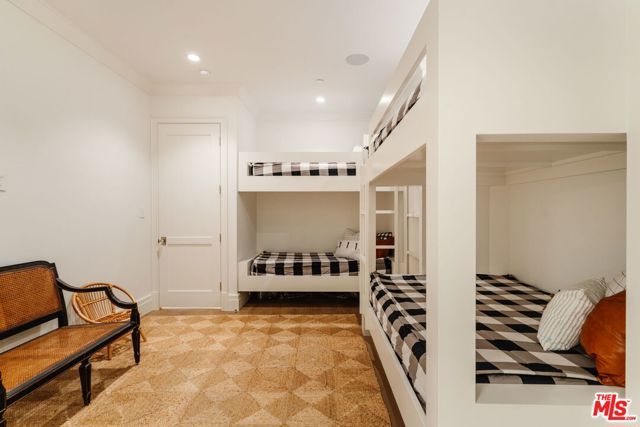 957 Corsica Drive, Pacific Palisades (los Angeles), CA 90272