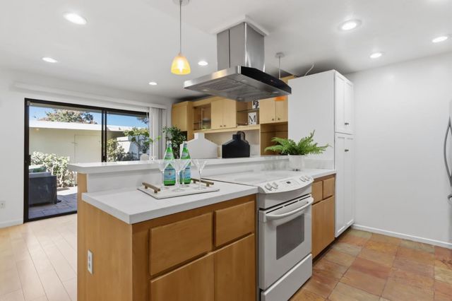 1203 Crescent Terrace, Sunnyvale, CA 94087