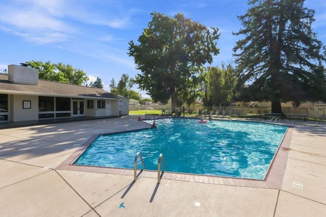 1203 Crescent Terrace, Sunnyvale, CA 94087