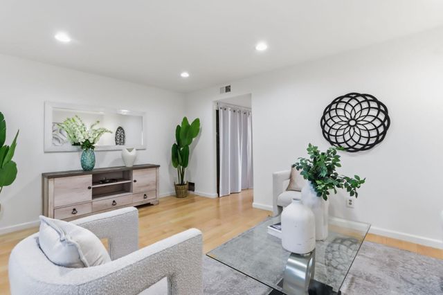 1203 Crescent Terrace, Sunnyvale, CA 94087