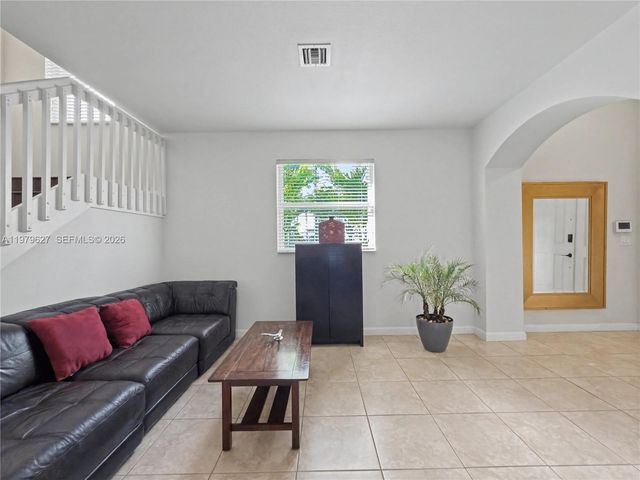 363 NE 25th Ter, Homestead, FL 33033