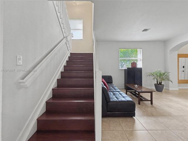 363 NE 25th Ter, Homestead, FL 33033