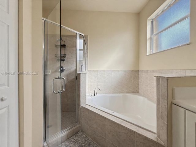 363 NE 25th Ter, Homestead, FL 33033