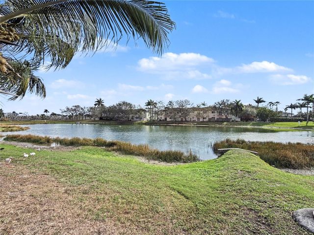 363 NE 25th Ter, Homestead, FL 33033