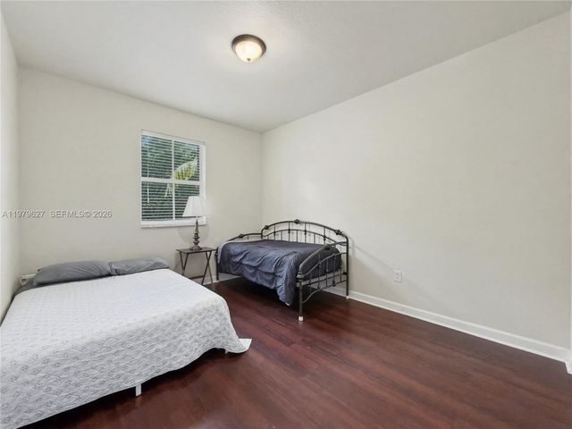 363 NE 25th Ter, Homestead, FL 33033