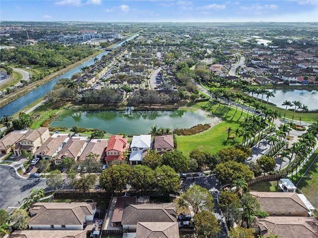 363 NE 25th Ter, Homestead, FL 33033