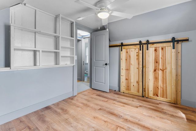 2314 Thomas Avenue N, Minneapolis, MN 55411