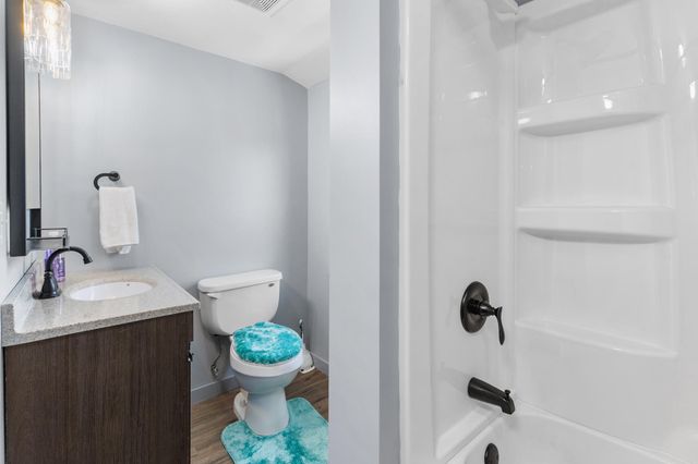 2314 Thomas Avenue N, Minneapolis, MN 55411