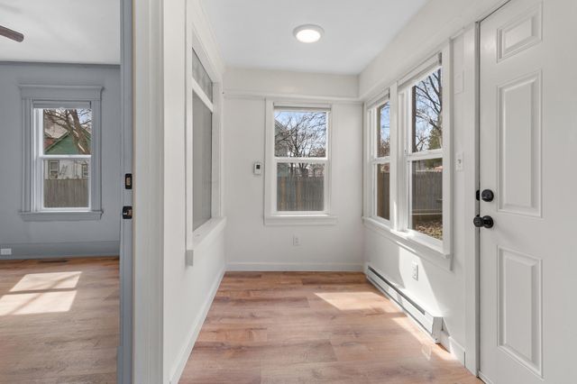 2314 Thomas Avenue N, Minneapolis, MN 55411