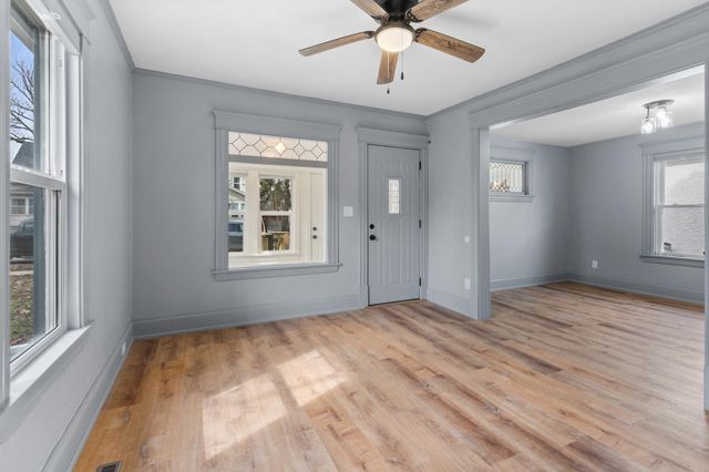 2314 Thomas Avenue N, Minneapolis, MN 55411