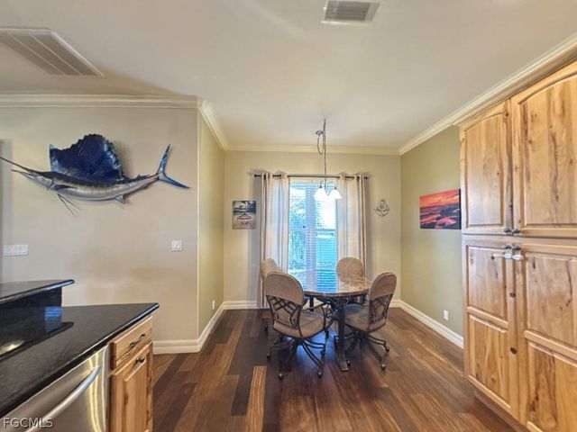 4438 NE 11th PL, Cape Coral, FL 33909