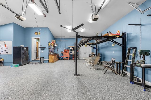 4438 NE 11th PL, Cape Coral, FL 33909