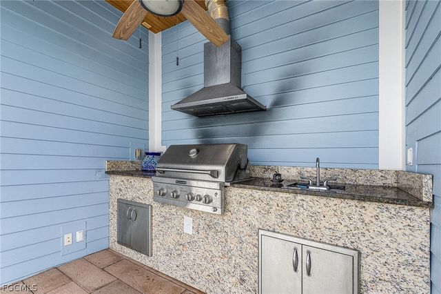 4438 NE 11th PL, Cape Coral, FL 33909