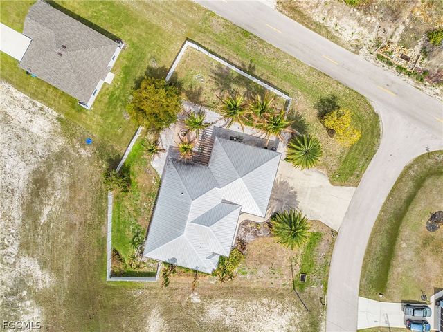 4438 NE 11th PL, Cape Coral, FL 33909