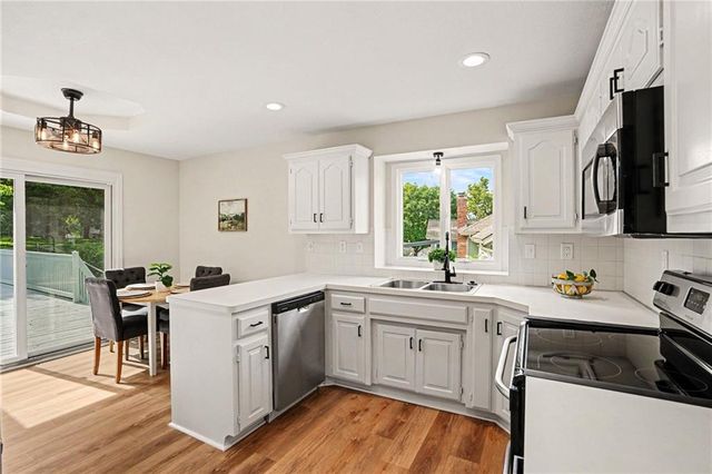 12113 E 78th Terrace, Kansas City, MO 64138