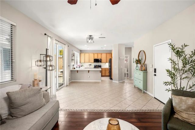 5832 Pine Valley, Fontana, CA 92336