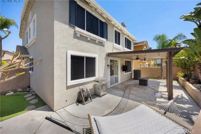 5832 Pine Valley, Fontana, CA 92336