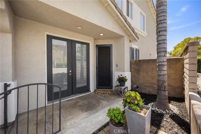 5832 Pine Valley, Fontana, CA 92336