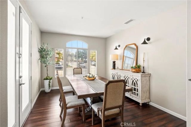 5832 Pine Valley, Fontana, CA 92336