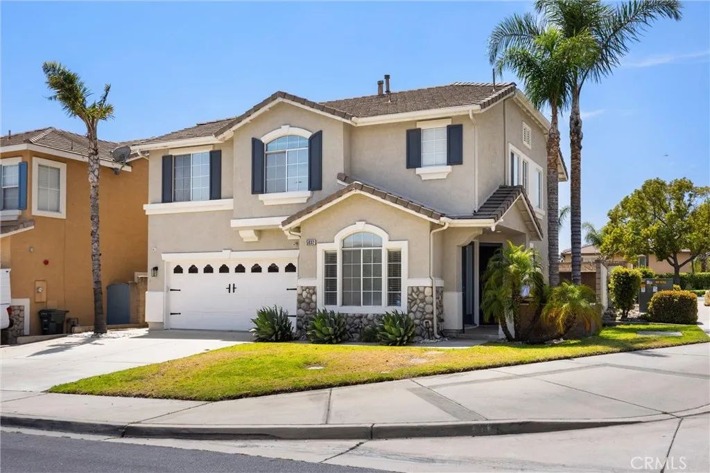 5832 Pine Valley, Fontana, CA 92336