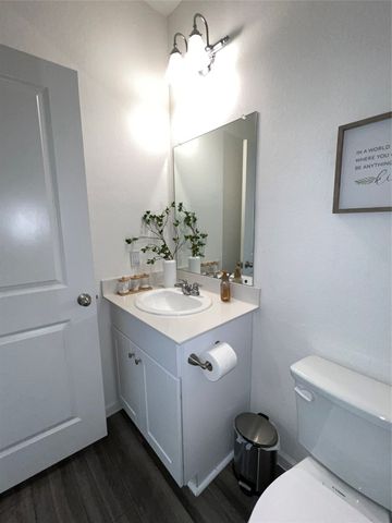 1725 Escondido Drive, Fort Worth, TX 76052