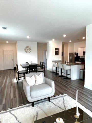 1725 Escondido Drive, Fort Worth, TX 76052