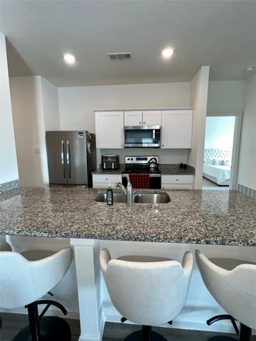 1725 Escondido Drive, Fort Worth, TX 76052